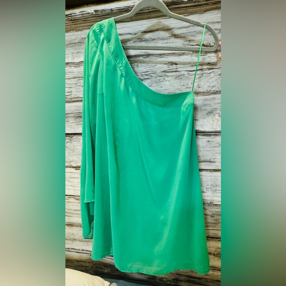 KLD Signature Green Asymmetrical Dress Size Large